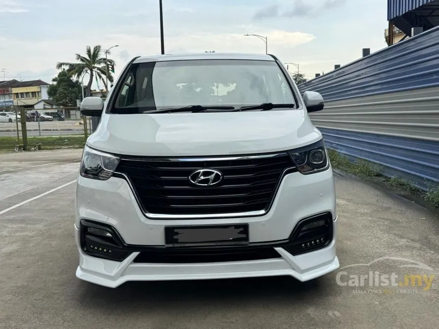 2018 Hyundai Grand Starex Royale Deluxe MPV