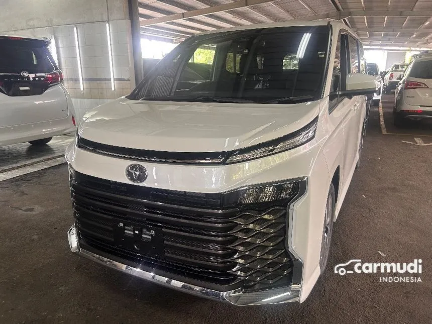 Jual Mobil Toyota Voxy 2024 2.0 di DKI Jakarta Automatic Van Wagon Putih Rp 602.700.000