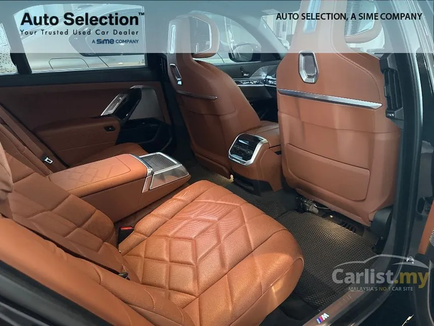2024 BMW 750e xDrive M Sport Pure Excellence Sedan