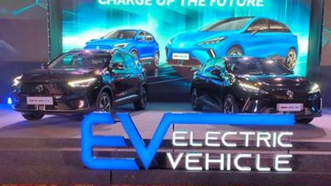Harga MG ZS EV dan MG4 EV Rakitan Indonesia Rp400 Jutaan! Cukup Menggoda?