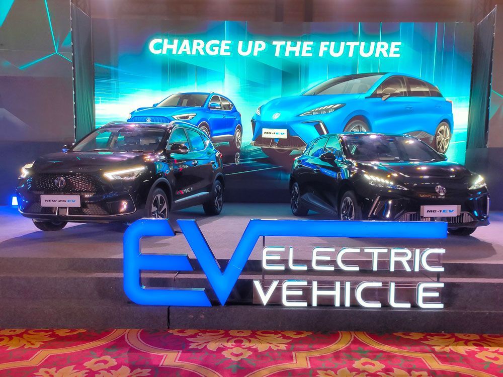 Harga MG ZS EV dan MG4 EV Rakitan Indonesia Rp400 Jutaan! Cukup Menggoda?