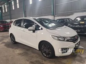 2014 Honda Jazz 1.5 V Hatchback