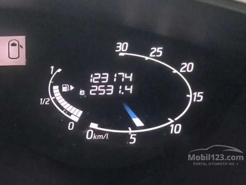 Jual Mobil Nissan Serena 2013 Highway Star 2.0 di DKI Jakarta Automatic MPV Hitam Rp 130.000.000