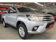 2015 Toyota Hilux Revo 2.8 SMARTCAB G Prerunner Pickup MT