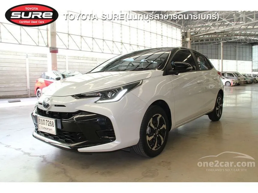 2023 Toyota YARIS Premium Hatchback