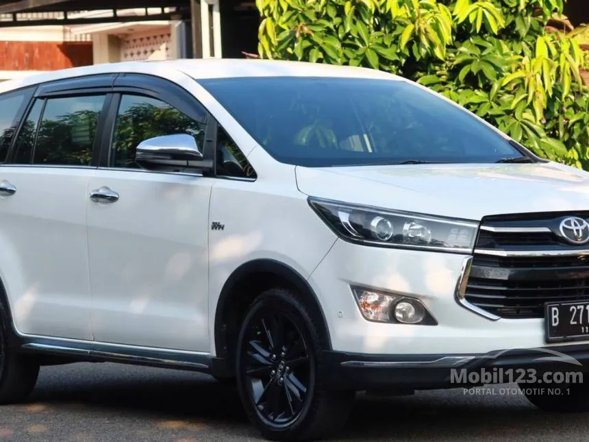 Jual Mobil Toyota Innova Venturer 2019 2.0 di DKI Jakarta Automatic Wagon Putih Rp 325.000.000
