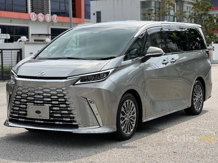 2024 Lexus LM 500h Version L 6 Seater MPV