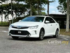 2018 Toyota Camry 2.5 Hybrid Luxury Sedan