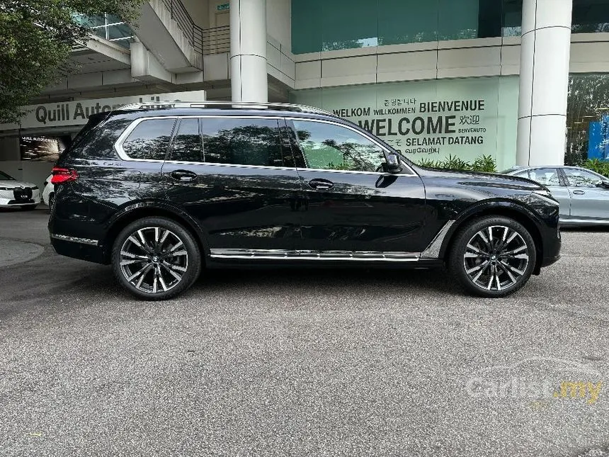 2025 BMW X7 xDrive40i Pure Excellence SUV