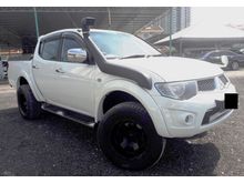 Mitsubishi Triton 3.2 DIESEL(A)1set Greddy meter blowoff