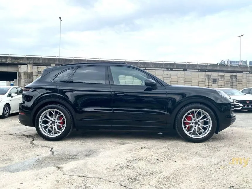 2024 Porsche Cayenne SUV
