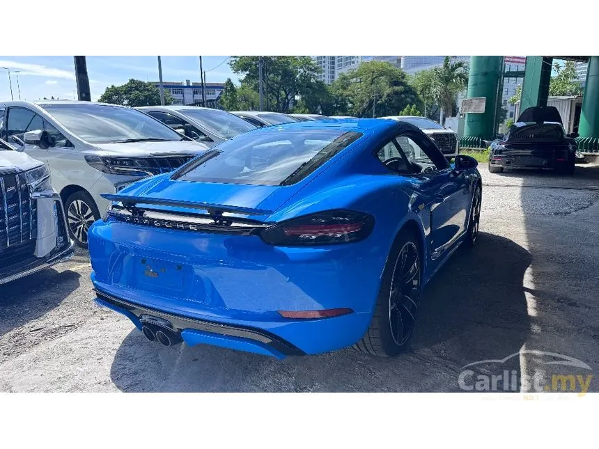 2022 Porsche 718 Cayman Coupe