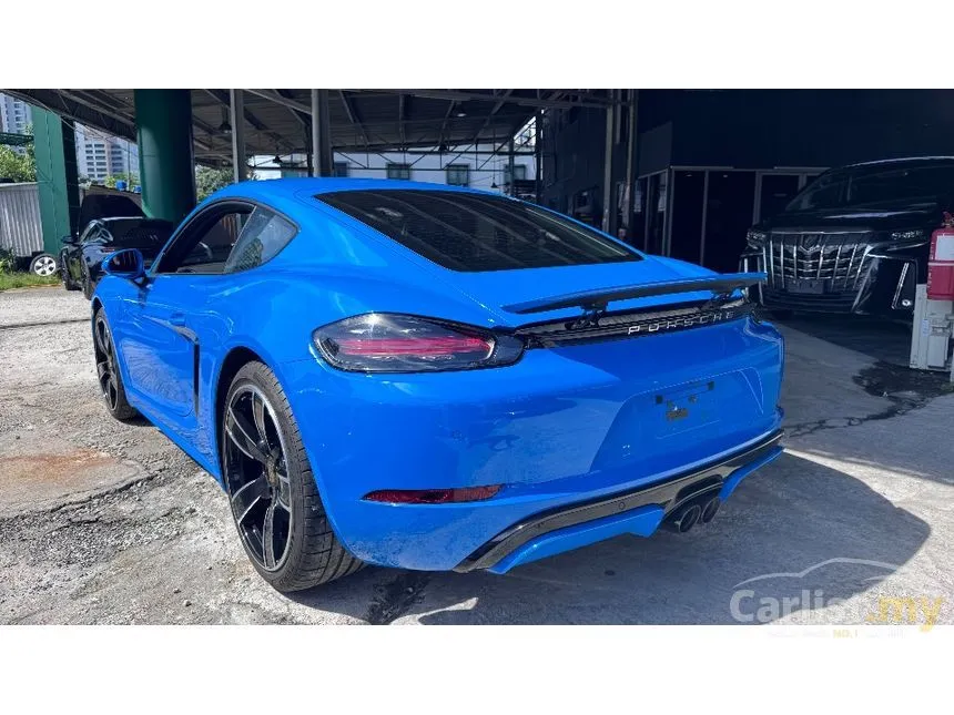 2022 Porsche 718 Cayman Coupe
