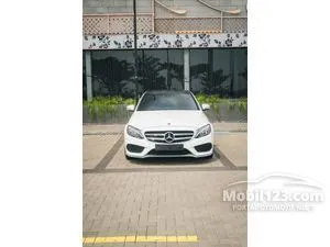 2018 Mercedes-Benz C300 2.0 AMG Line Sedan