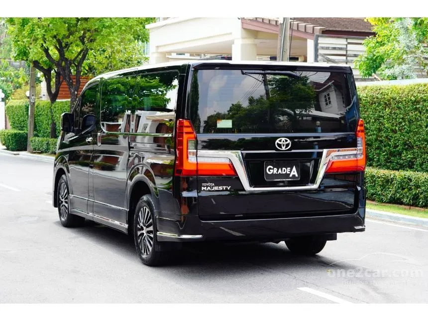 2020 Toyota Majesty Premium Van