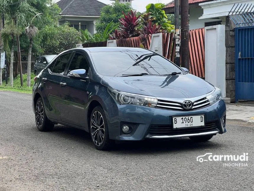 2015 Toyota Corolla Altis V Sedan