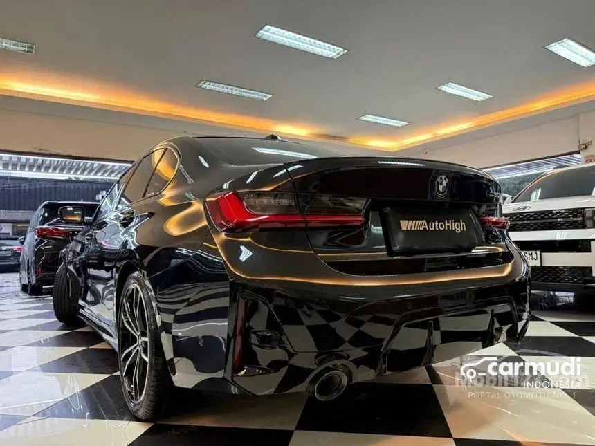 2023 BMW 330i M Sport Pro Sedan