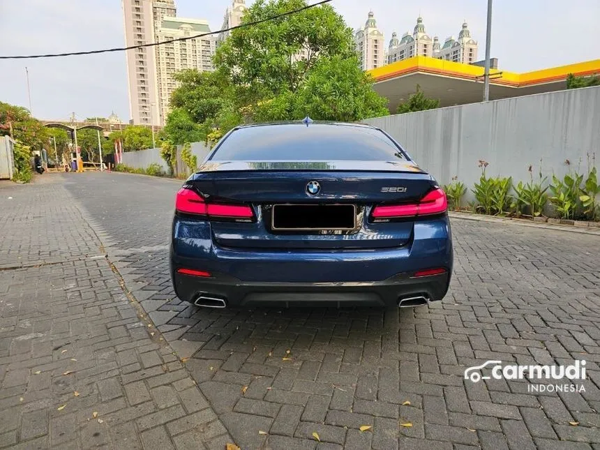 2021 BMW 520i M Sport Sedan