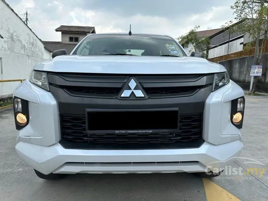 2020 Mitsubishi Triton VGT Dual Cab Pickup Truck