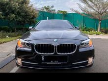 mobil kesayangan BMW 520i F10 LOW KM tahun 2013