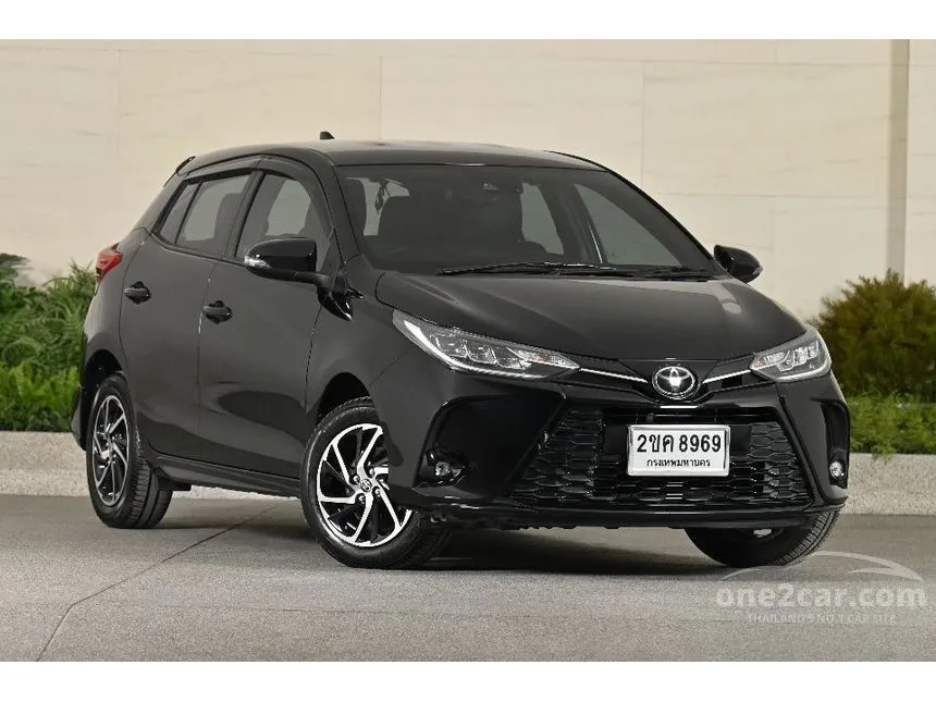 2021 Toyota Yaris Ativ Sport Premium Sedan