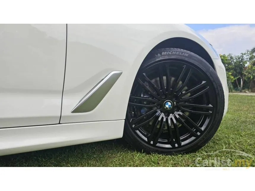 2018 BMW 530i M Sport Sedan