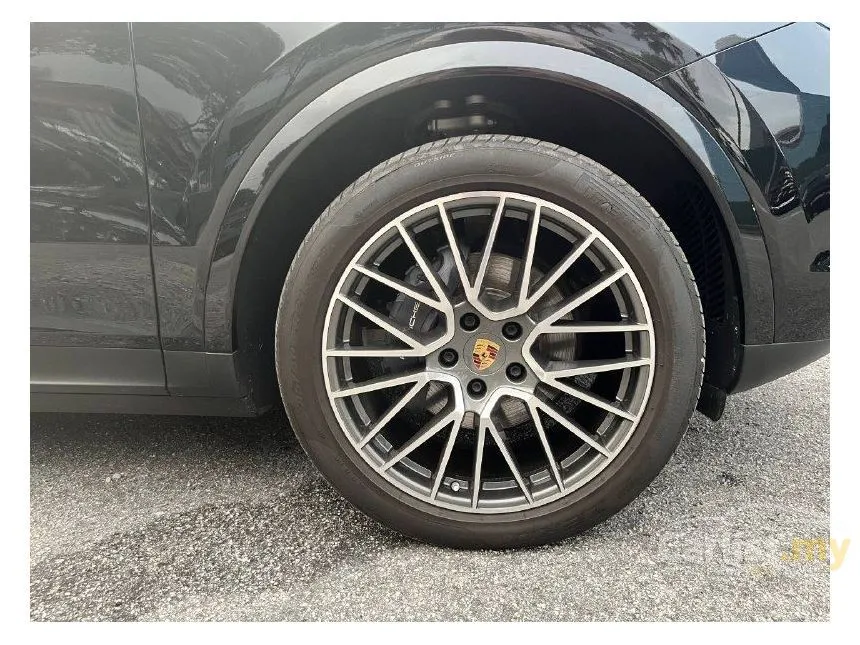 2022 Porsche Cayenne SUV