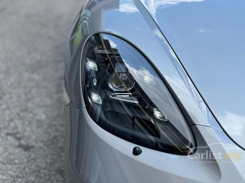 2022 Porsche 718 Cayman GT4 Coupe