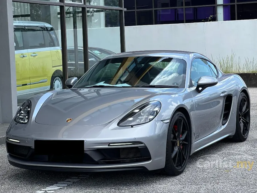 2022 Porsche 718 Cayman GT4 Coupe