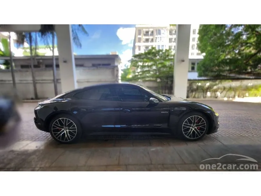 2024 Porsche Taycan 4S Sedan