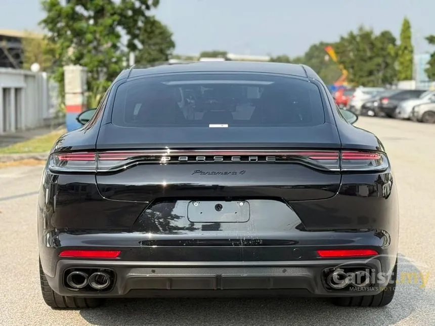 2023 Porsche Panamera Hatchback