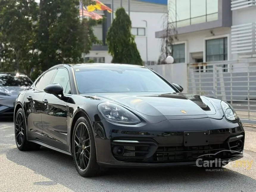 2023 Porsche Panamera Hatchback