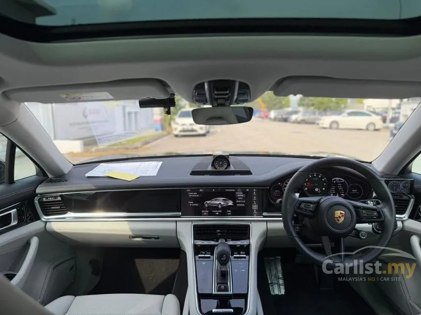 2023 Porsche Panamera Hatchback
