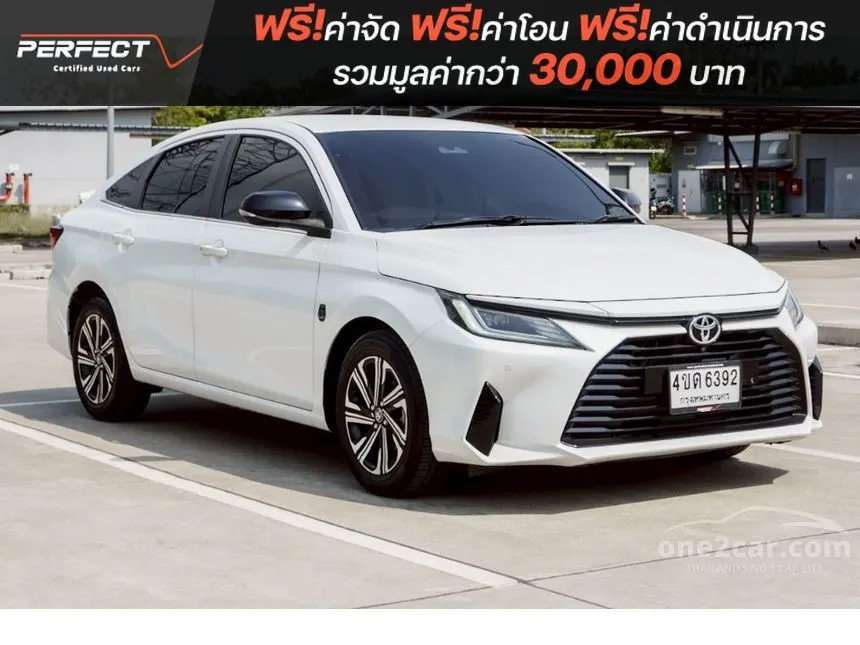 2022 Toyota Yaris Ativ Premium Luxury Sedan