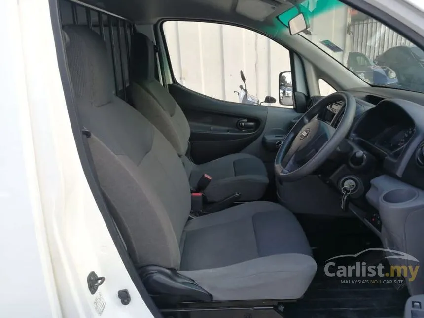 2016 Nissan NV200 Panel Van