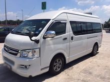 Joylong Era Komuter 2.5 Van with power sliding door, vacuum boot, folding side mirror , and many more