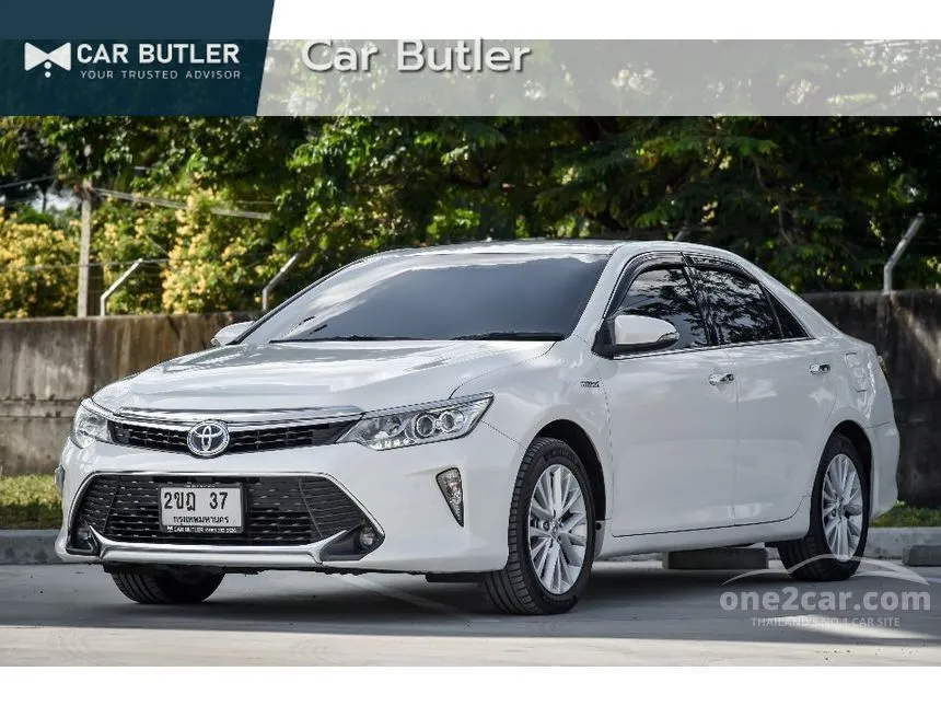 2017 Toyota Camry Hybrid Sedan