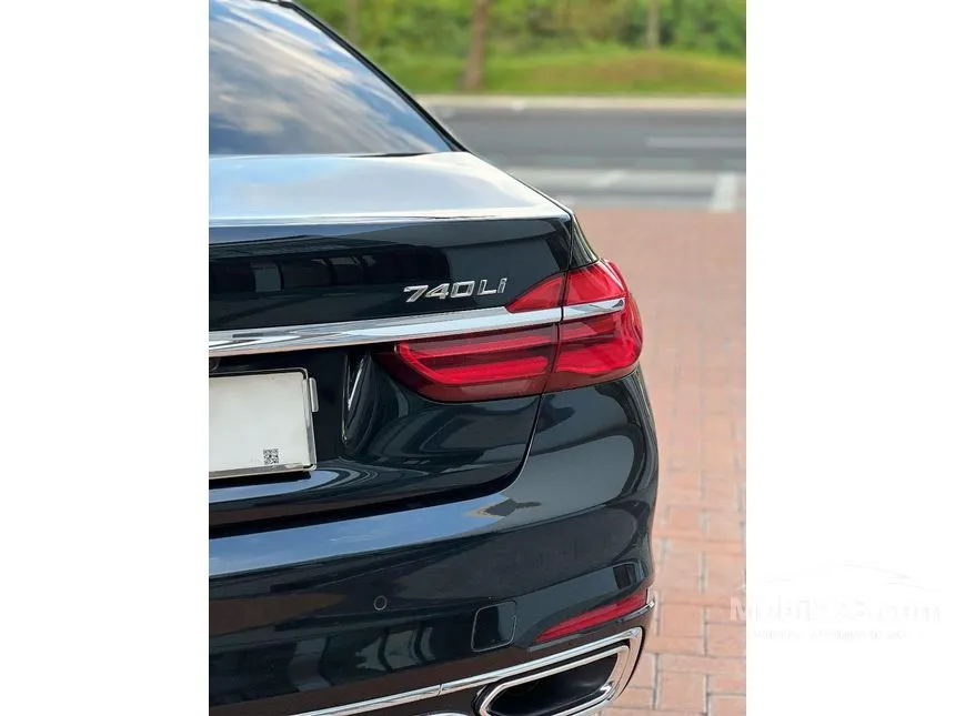 2019 BMW 740Li Sedan