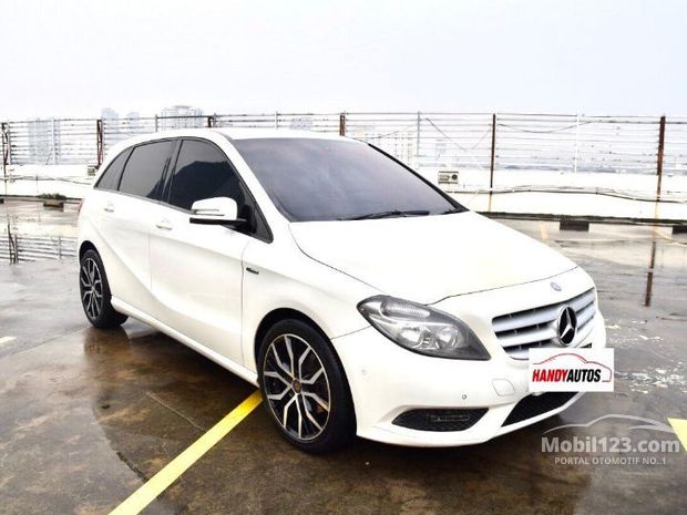 Mercedes Benz Bekas Baru Murah Jual Beli 32 Mobil Di Indonesia Mobil123