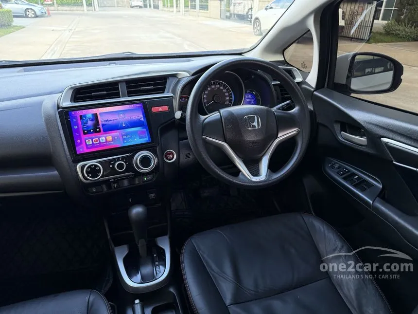 2016 Honda JAZZ V Hatchback