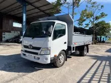 Unregistered 13 Kaki Hino XZU710 Steel Tipper For Sell