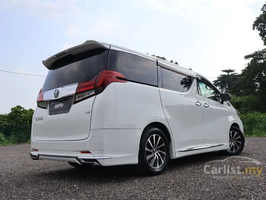 2017 Toyota Alphard Executive Lounge MPV