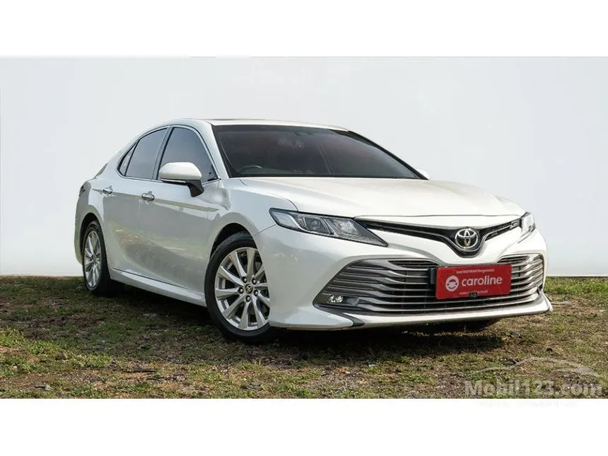 Jual Mobil Toyota Camry 2020 V 2.5 di Banten Automatic Sedan Putih Rp 395.000.000