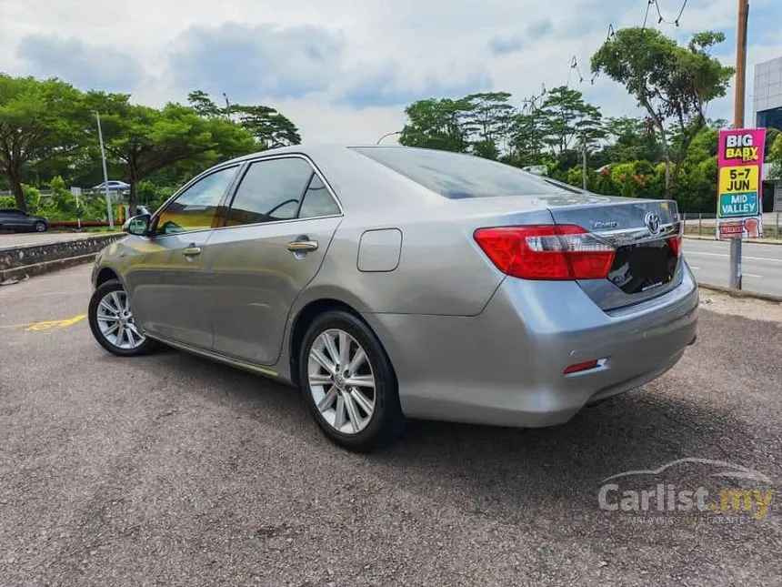 2013 Toyota Camry V Sedan