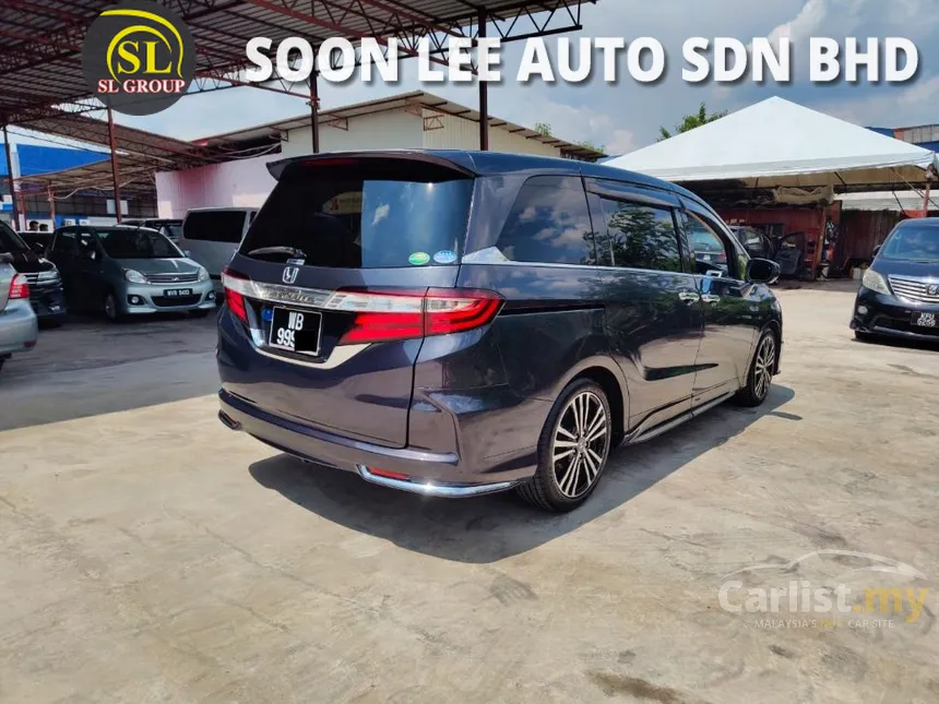 2013 Honda Odyssey Absolute MPV