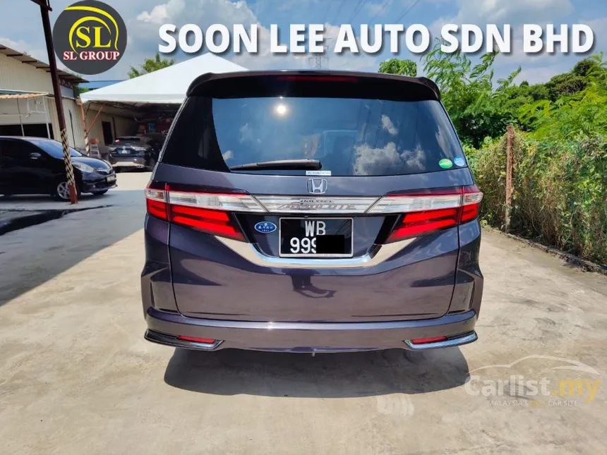 2013 Honda Odyssey Absolute MPV