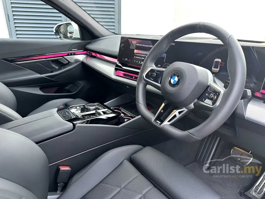 2025 BMW 520i M Sport Sedan