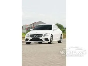 2019 Mercedes-Benz C300 2.0 AMG Line Sedan