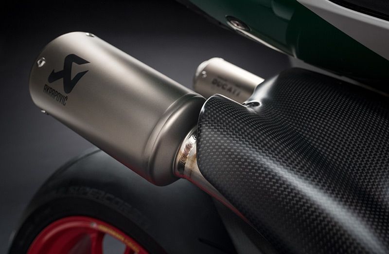 Ducati 1299 Panigale R Final Edition Diluncurkan dan Dihadiri Dua Pembalap WSBK 12