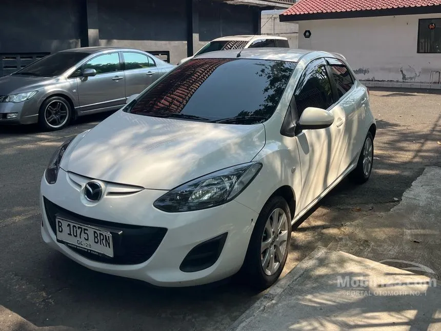 2012 Mazda 2 V Hatchback
